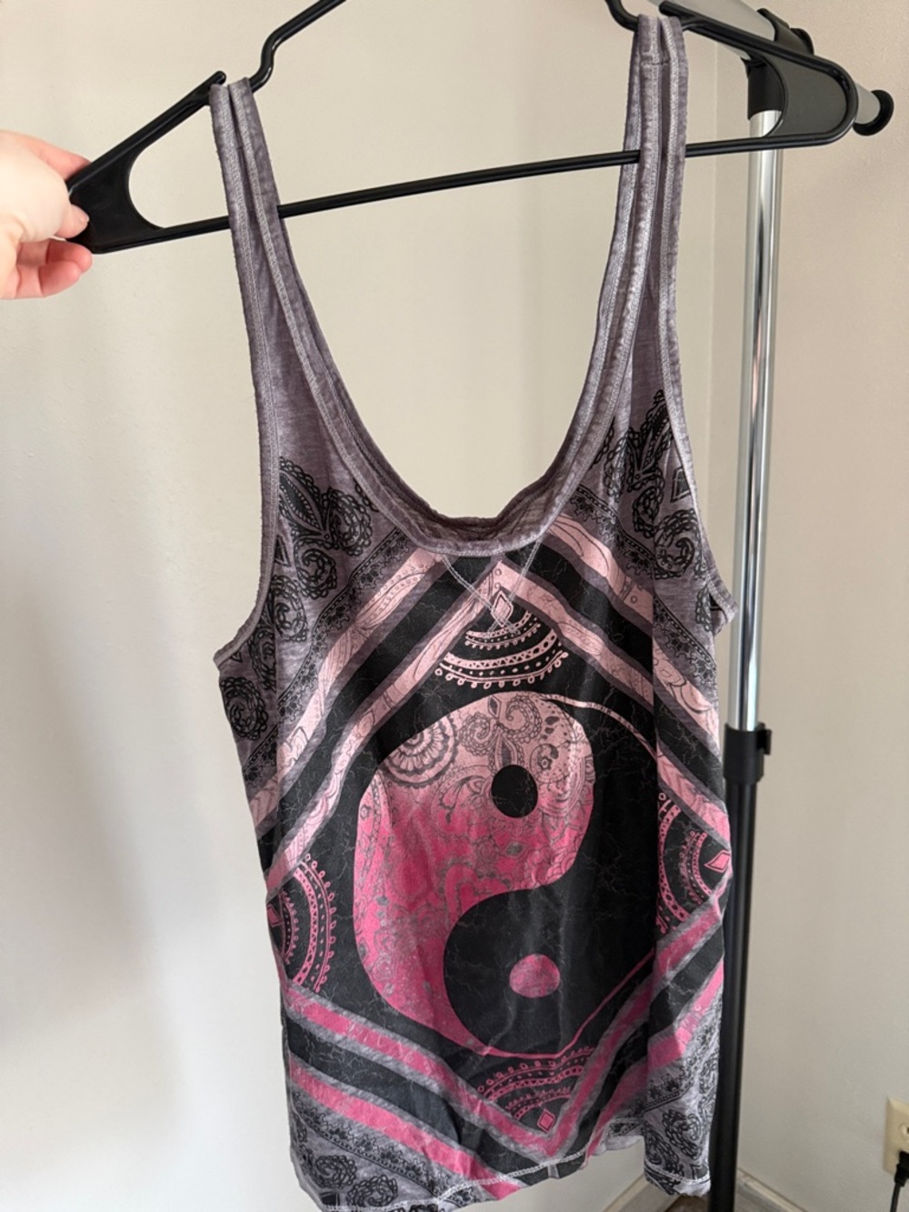 Yin Yang Graphic Tank Top in Gray and Pink
